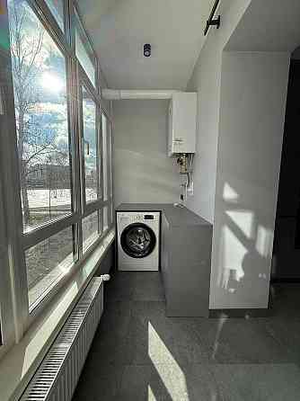 1 кімнатна з виглядом на Озеро Івано-Франківськ