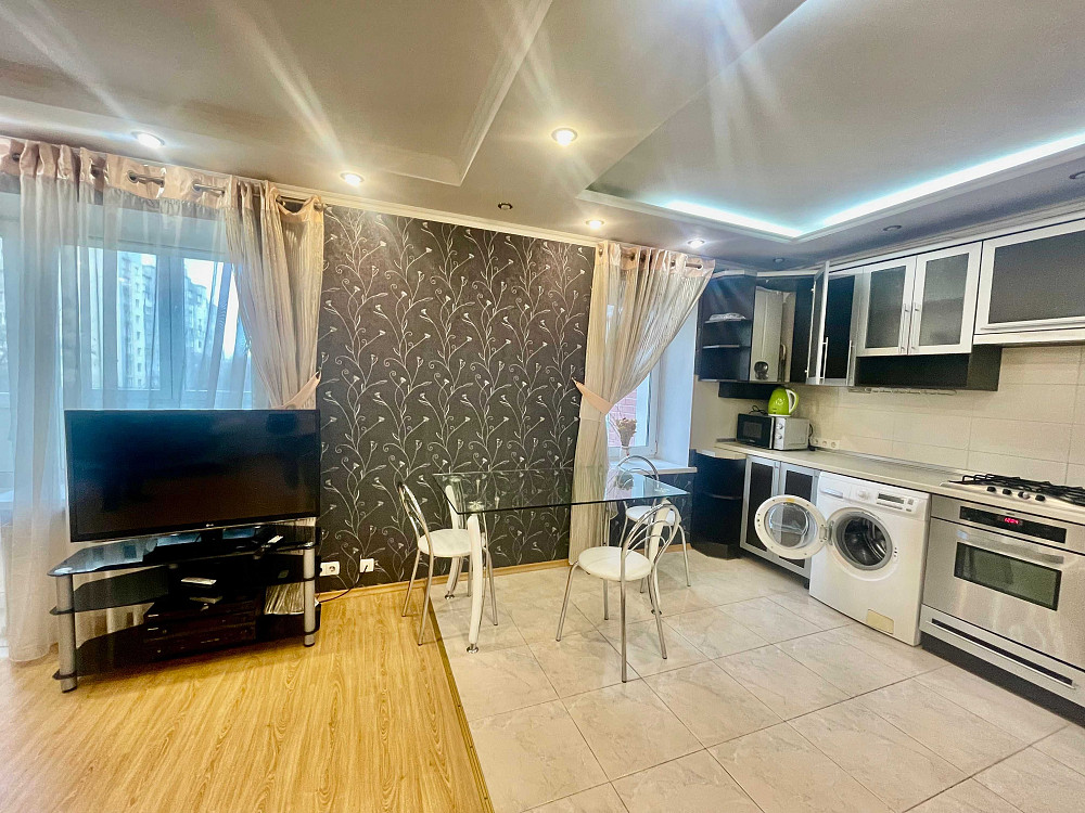 Центр міста! Сучасна 3-х кімн.-студіо. Автономне опалення! Чернигов - изображение 2