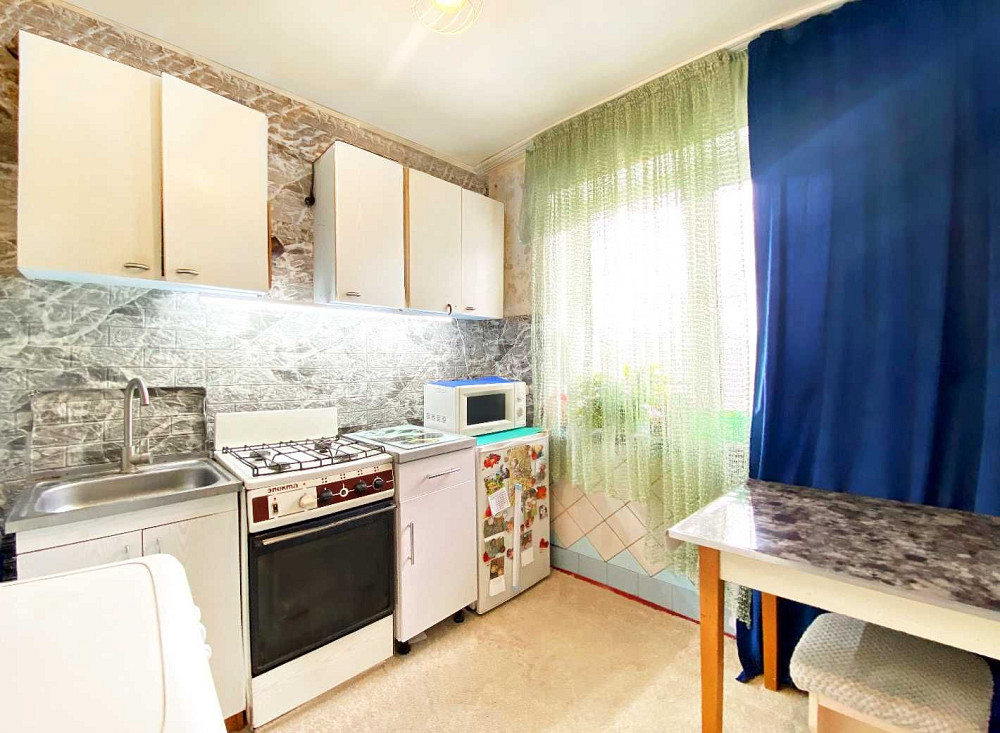 2 кім квартира в житловому стані в районі ПОЛЯ (КІРОВА) (714551) Днепр - изображение 1