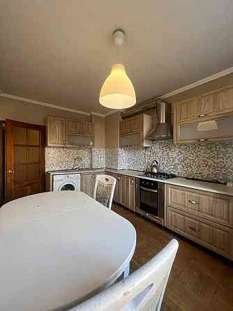 Трёхкомнатная квартира на Таирова/Коралёва Одеса