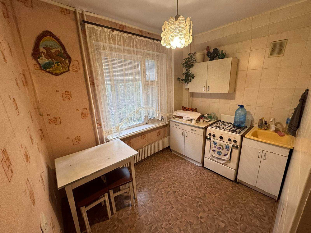 Продається 1 кв. Бородинський  мкр. Запоріжжя - зображення 1