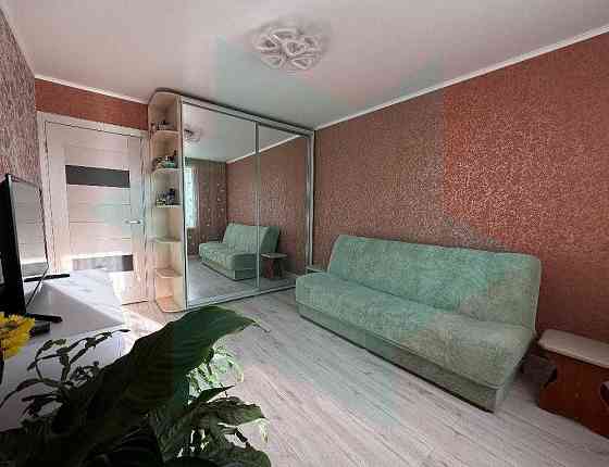 Продається 3-кімнатна квартира на ж/м Тополя-2. Днепр