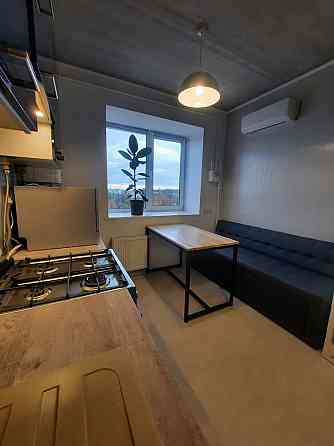 Двокімнатна квартира зі стильним ремонтом! Приємний вид з вікон,балкон Ирпень