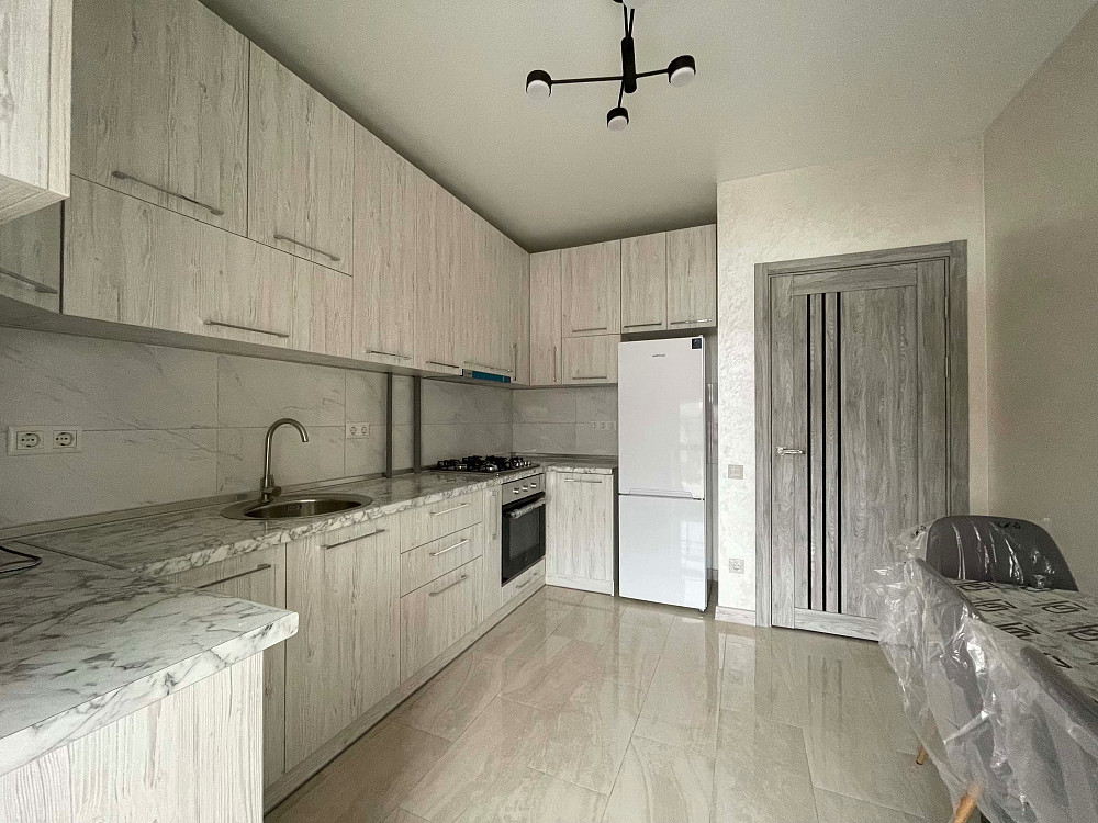 1-кімнатна квартира біля міського озера Ивано-Франковск - изображение 3