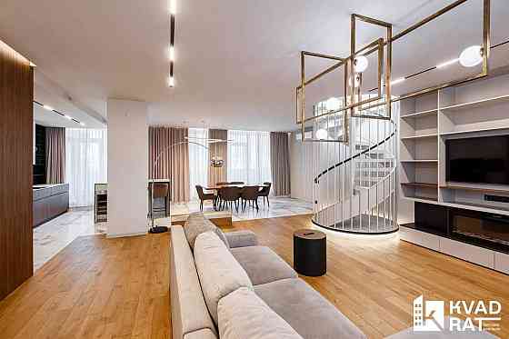 Шикарний пентхаус в Елітному будинку поруч Центру на вулиці Шевченка Івано-Франківськ