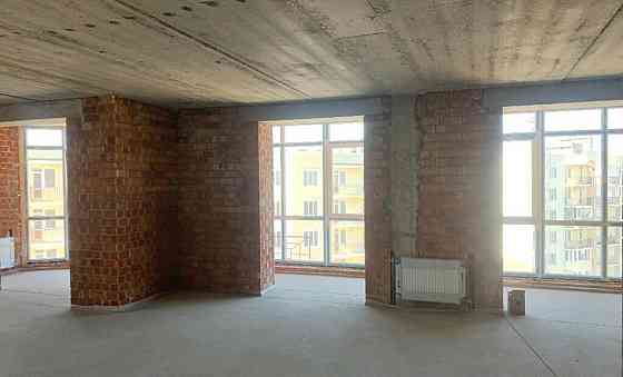 Продам 4х комнатную квартиру. Кирпичный дом. АОГВ.  Рассрочка Одеса