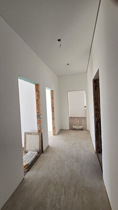 Проаж 2-х кімнатної квартири у новобудові Мукачево - изображение 3