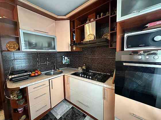 Простора та затишна 3-кімнатна квартира ЗаготЗерно 
ID: 37103 Хмельницький