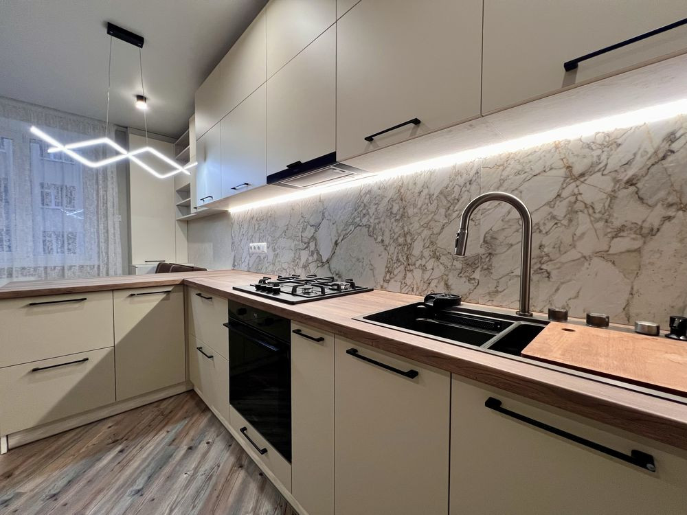 Продаж 2 кімнатної квартири з сучасним ремонтом Озерна Хмельницький - зображення 1