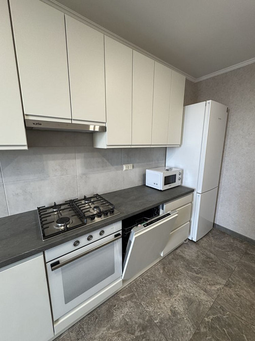 Оренда 1 кімнатна, кухня-студія, повна комплектація ( вул Височана) Ивано-Франковск - изображение 2