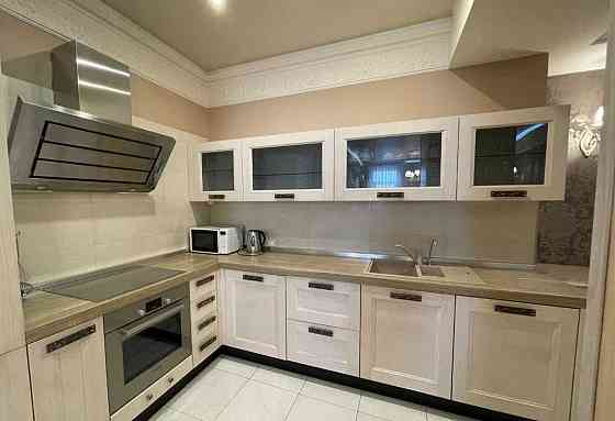 Здам 2 - кім. квартиру з дизайнерським ремонтом Лесі Українки 7а Киев