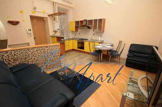 Оренда 3-к , центр ,Чикаленка , м. Площа Українських Героїв . Киев