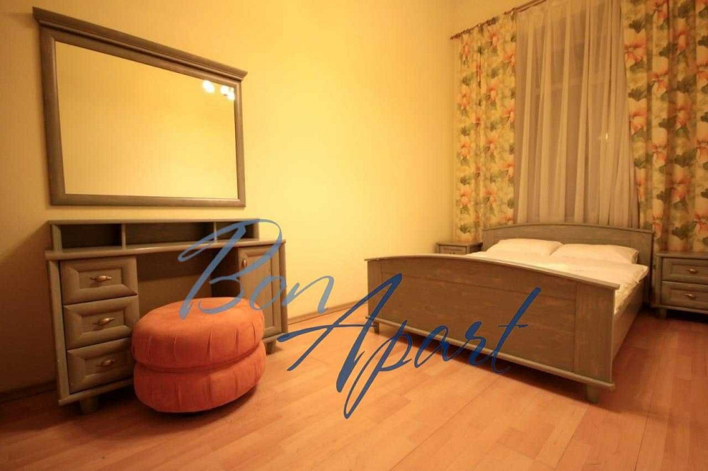 Оренда 3-к , центр ,Чикаленка , м. Площа Українських Героїв . Киев - изображение 1