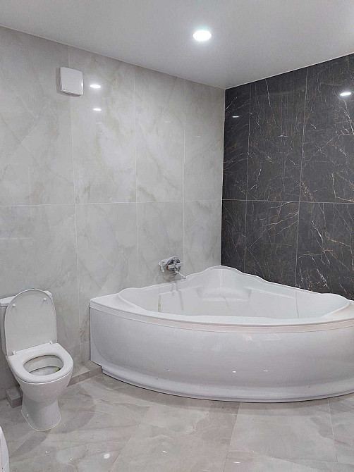 Оренда двохрівневої квартири - 137 м. кв.,  р-н Екватор Рівне - зображення 7