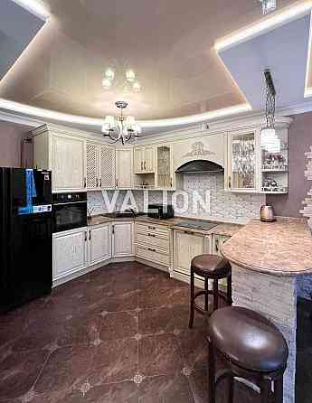 Продам 3-х кімнатну квартиру з євроремонтом по вулиці Регенераторна 4 Київ