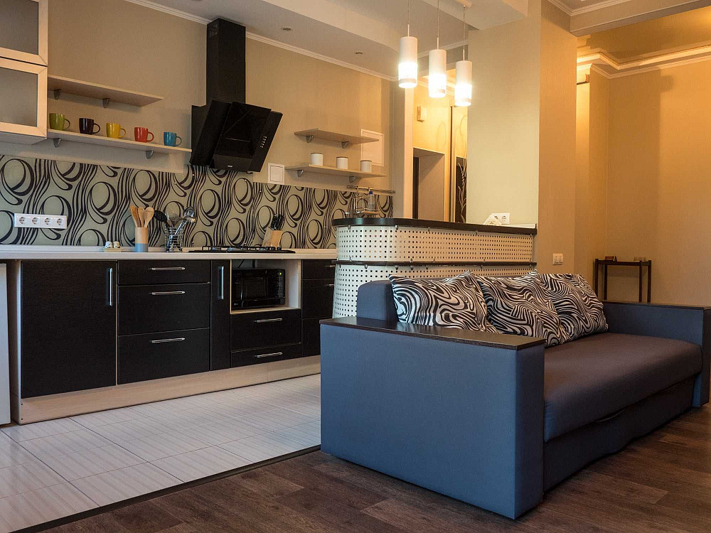 ЦЕНТР Сталінка 2-кімн квартира техніка меблі 2/4 Чернігів - зображення 1