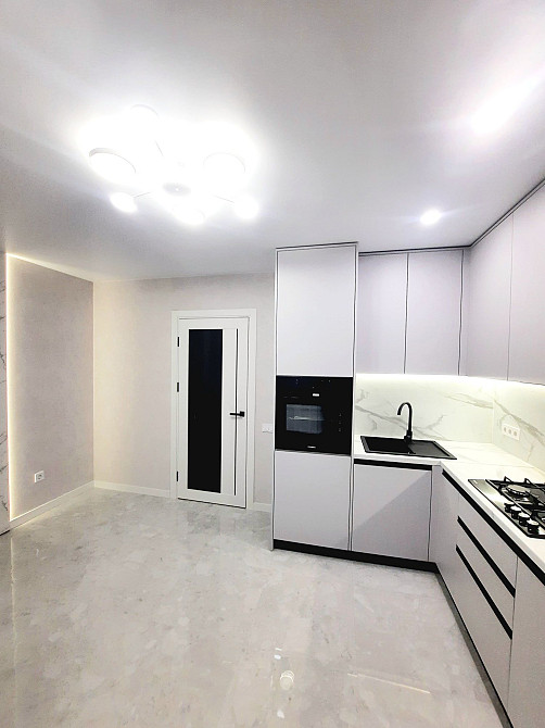 Продам 1 кім.квартиру з ремонтом та меблями Луцк - изображение 2