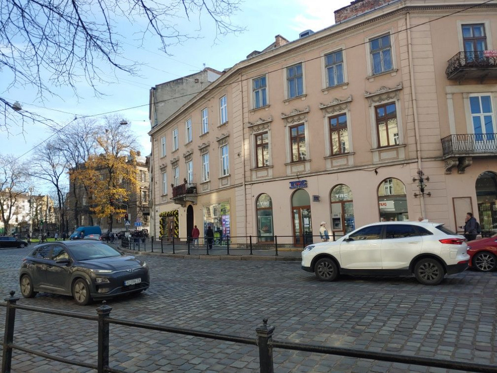 пл Галицька центр житло офіс Львів - зображення 8