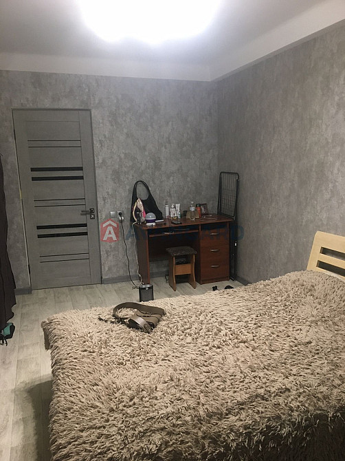 2-кімнатна квартира після капітального ремонту (центральний ринок) Кам`янське (Запорізька обл.) - зображення 1