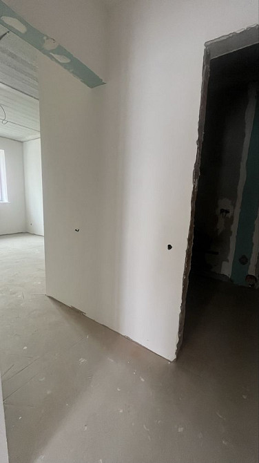 2к квартира з частковим ремонтом власним двором Гостомель - зображення 7