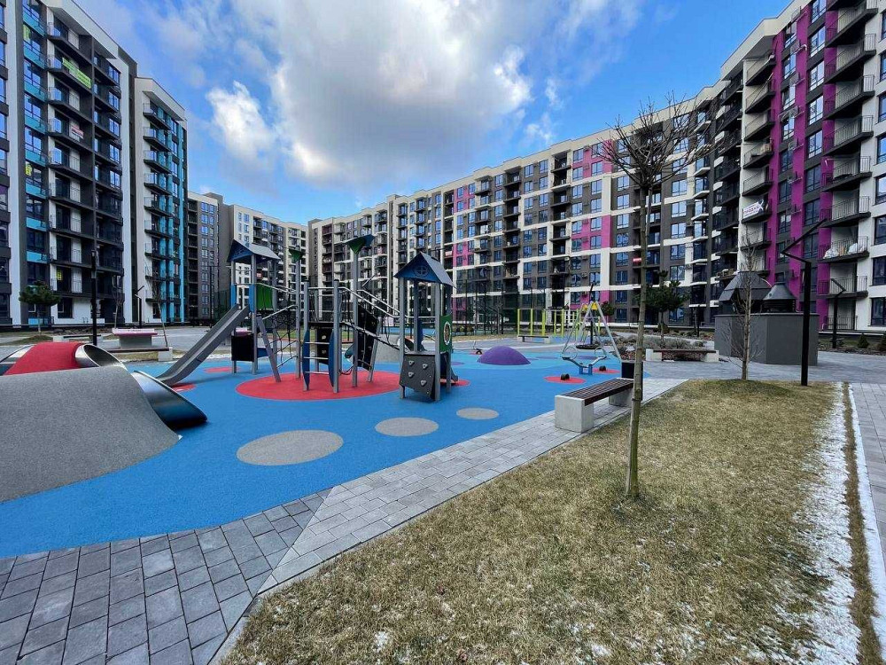 Продаж зданої двох кімнатної квартири в Івано-Франківську Фемелі Плаза Івано-Франківськ - зображення 1