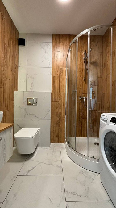 НОВЕНЬКА 1-к квартира з ремонтом поруч з Центральним парком! Ірпінь - зображення 4