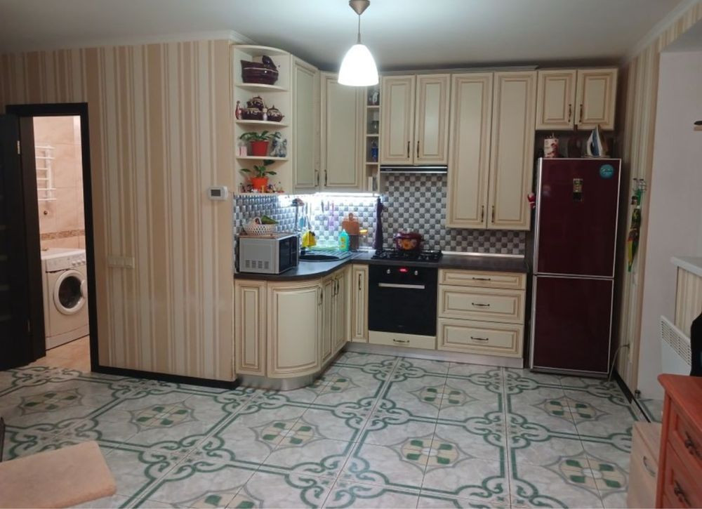 Продаж дворівневоі квартири 98м2 з двориком Святопетрівське (Києво-Свят.р-н) - зображення 1