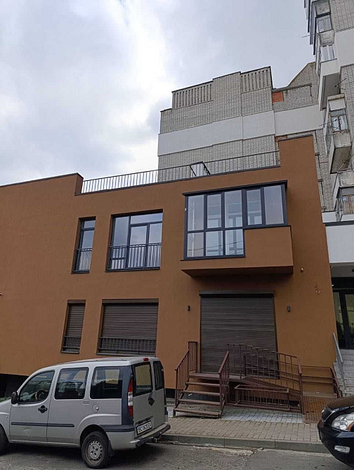 Продаж  квартири з терасою  в елітному будинку  в. Пасічна (Китайська) Львів - зображення 1