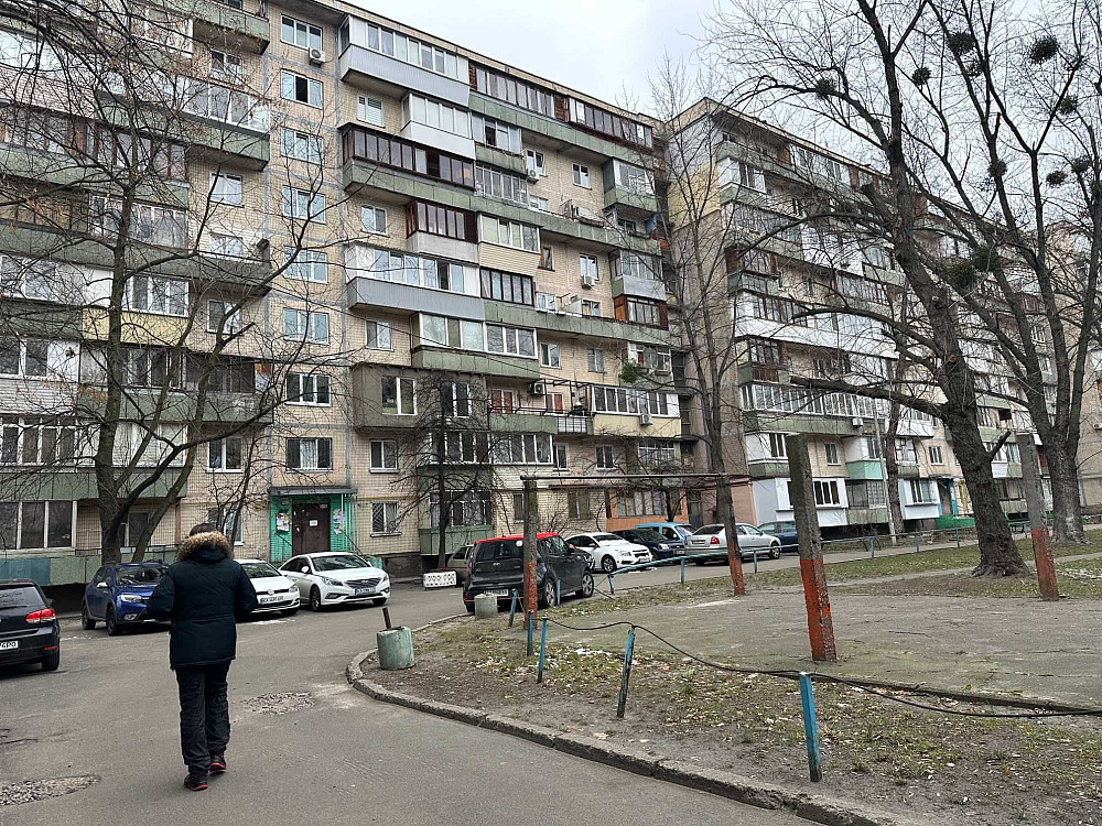 Продам 1 кім. Київ вул.Малишка 27,м.Чернігівське 5хв.пішки-34 000у.е. Київ - зображення 1