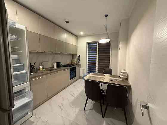 Однокімнатна квартира довгостроково Київ