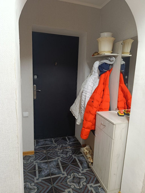 Терміново продам простору 2 кімнатну квартиру+кладовка(торг Славута - изображение 4