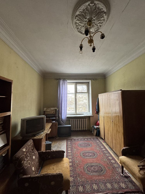 Продається 2 кімнатна сталінка на Театральній. Житомир - зображення 4