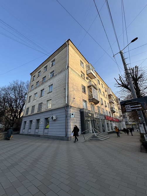 Продається 2 кімнатна сталінка на Театральній. Житомир - зображення 1