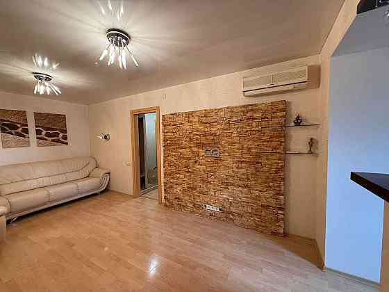 Продам 2 кімнатну квартиру з ремонтом та меблями на Лівобережному-3 Днепр