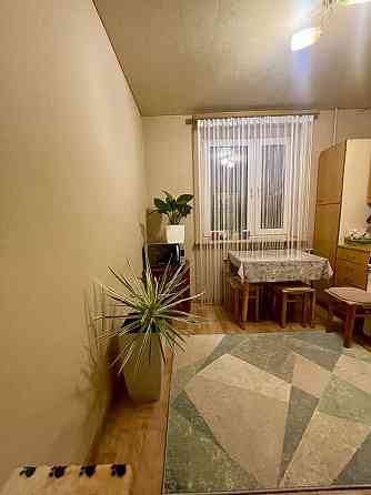 Продам 1 кімнатну квартиру 10 мкр, Лівий берег Кам`янське (Запорізька обл.)