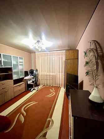 Продам 1 кімнатну квартиру 10 мкр, Лівий берег Кам`янське (Запорізька обл.)