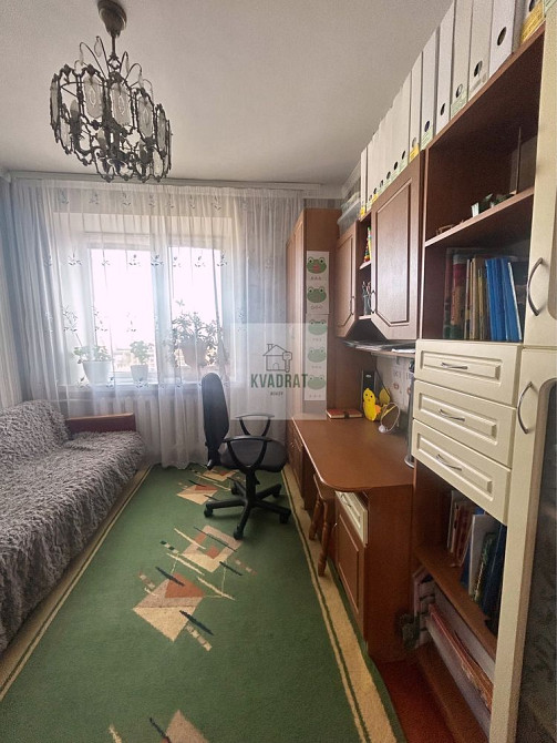 Продам 4-х кімнатну квартиру, мікрор-н Жовтневий (р-н Сільпо) Кам`янець-Подільський - зображення 1