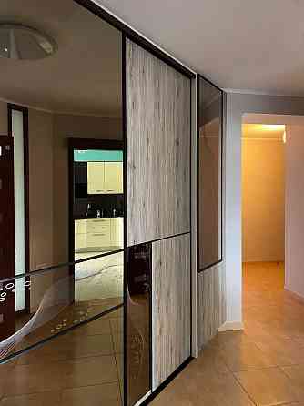 3-комн. квартира 100 м. по ул Кленовая.  Дом Кирпич Одеса