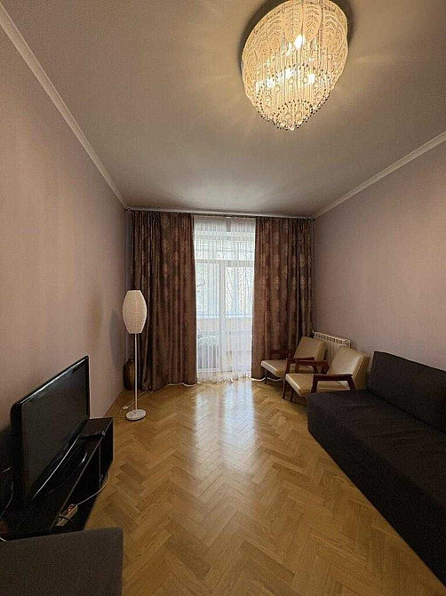 Продаж елегантної 2-кім. «сталінки» в самому центрі Печерська Київ - зображення 2