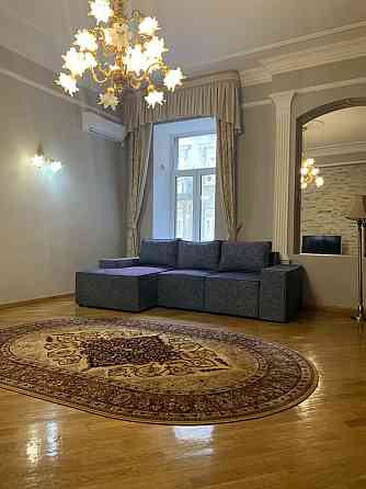 Квартира-отель 5 звезд ,114 м,ул. Крещатик 15 ,Пассаж, Центр, Свободна Київ