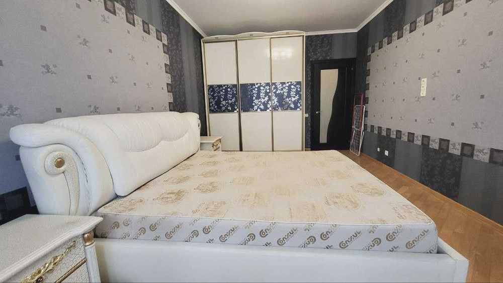 Оренда 2 к. квартири Драгоманова 31 Б метро Позняки Киев - изображение 5