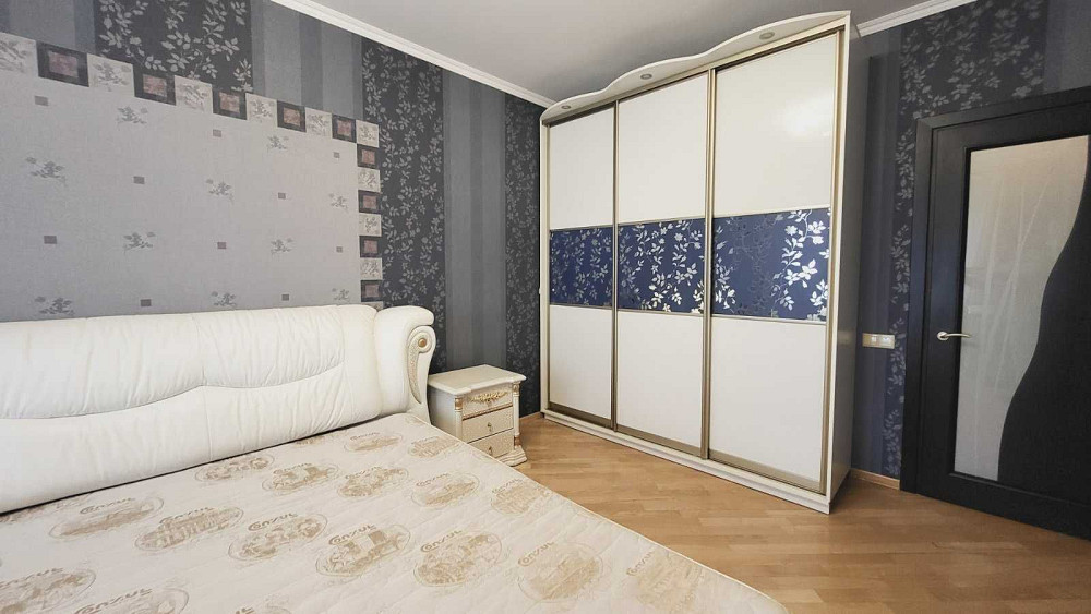 Оренда 2 к. квартири Драгоманова 31 Б метро Позняки Киев - изображение 6