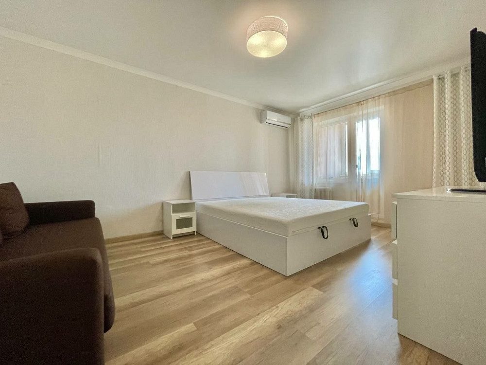 Аренда 2К. 77 м2 Пчелки 4 , Драгоманова , Позняки,  Осокорки Київ - зображення 3