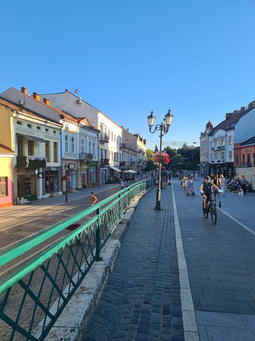 Продається  велика 1 на кв-ра у Новобудові поблизу площі Петефі та Наб Ужгород - зображення 1