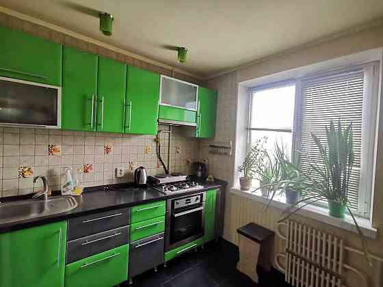 Продам 3-кімнатну квартиру на 3мкр, лівий берег Кам`янське (Запорізька обл.)