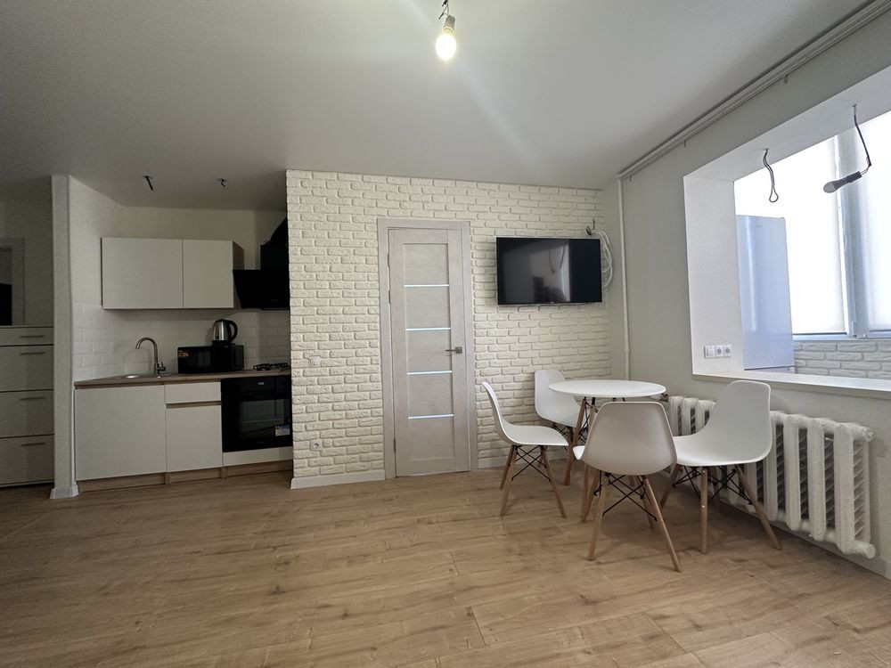 Економічна тепла двушка-трьошка в центрі Вишневого. Після ремонту Вишневе - зображення 2