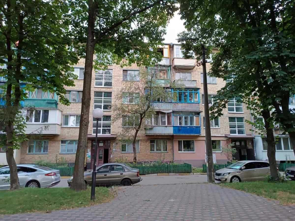 фкоцюбинске 2-к Кв-ра продаж, 44 м цегла газ, 2/5 пов, все окрем БЕЗ % Коцюбинське - зображення 1