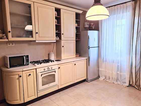 Велика 91,3 м 2 та гарна 2х кімнатна квартира в тихому зеленому Ірпені Ірпінь