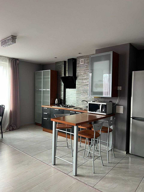 Здам 2х Центр, біля парку Шевченка Ровно - изображение 1