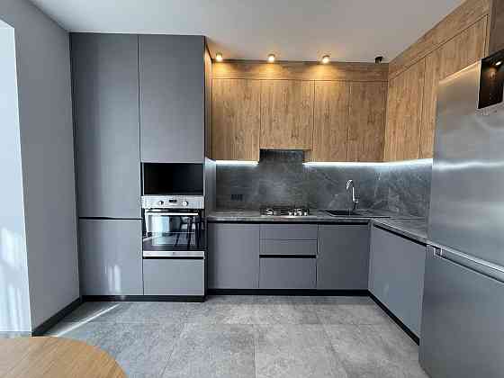 Продаж однокімнатної квартири з виглядом на міське озеро Івано-Франківськ